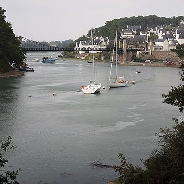 Le vieux pont suspendu