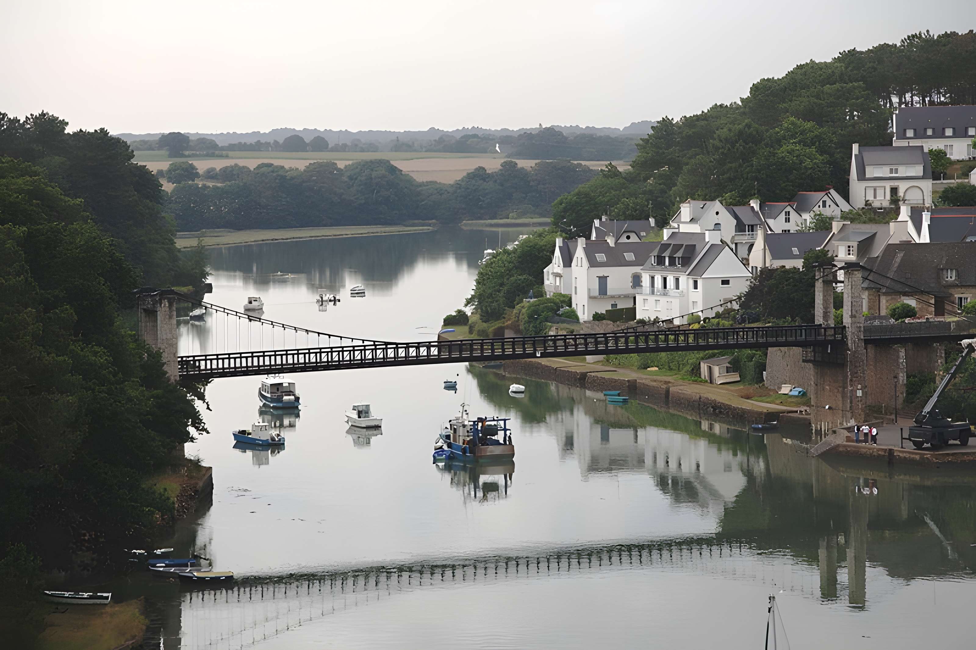Le vieux pont suspendu