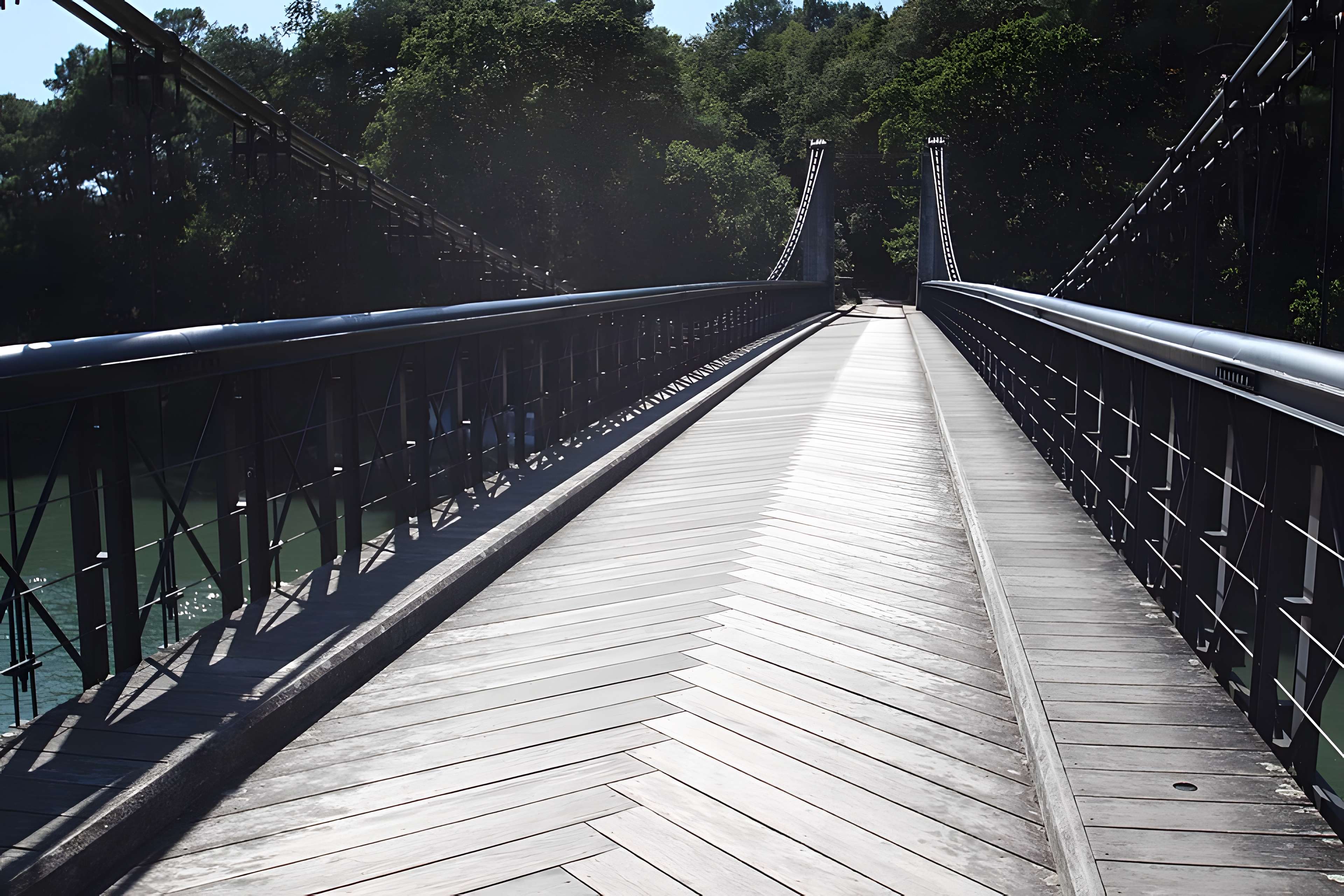 Le vieux pont suspendu