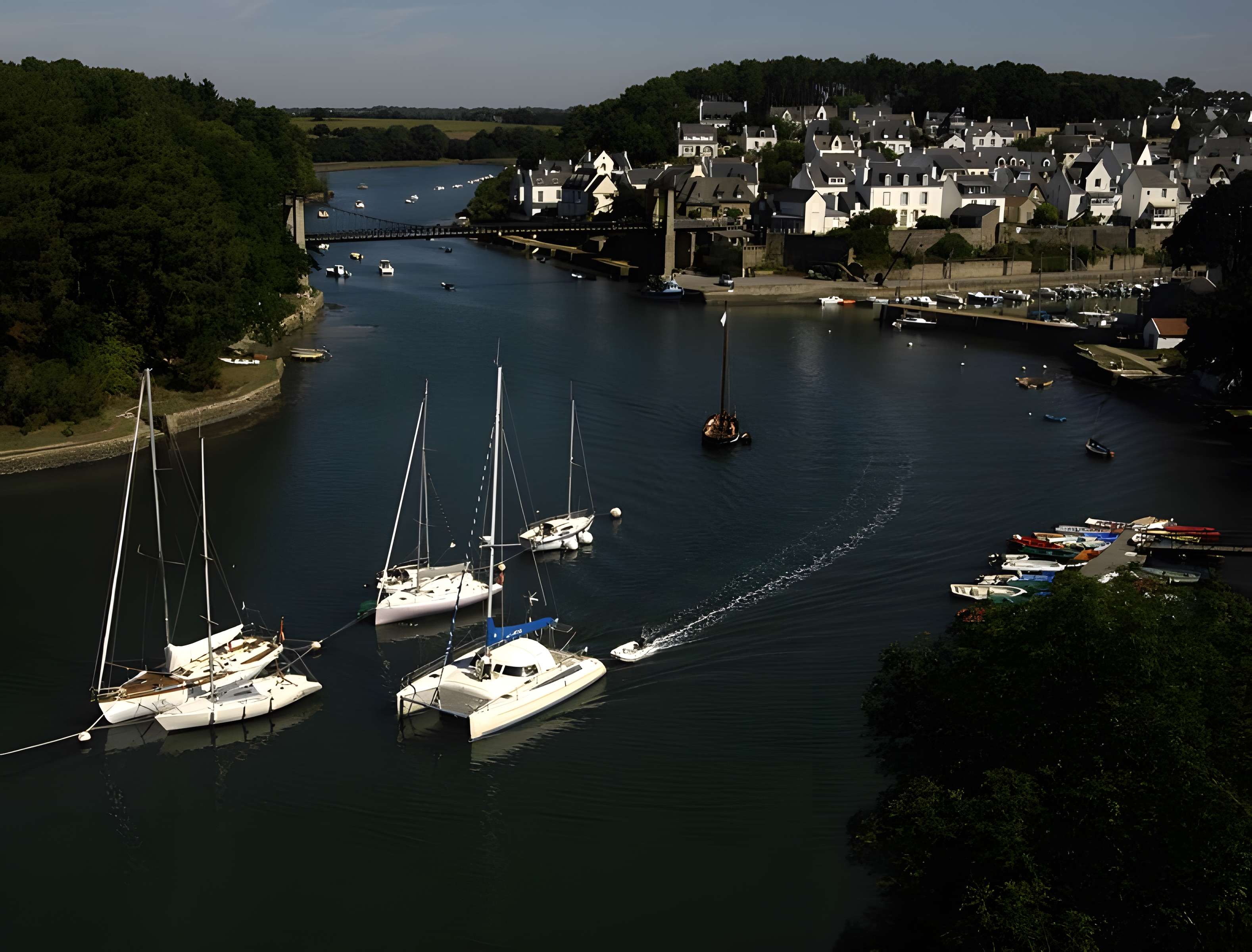 Le vieux pont suspendu