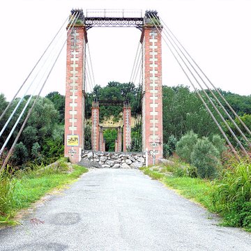 Pont suspendu de Bourret