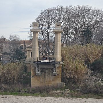 Pont suspendu de Remoulins
