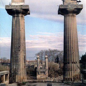 Pont suspendu de Remoulins
