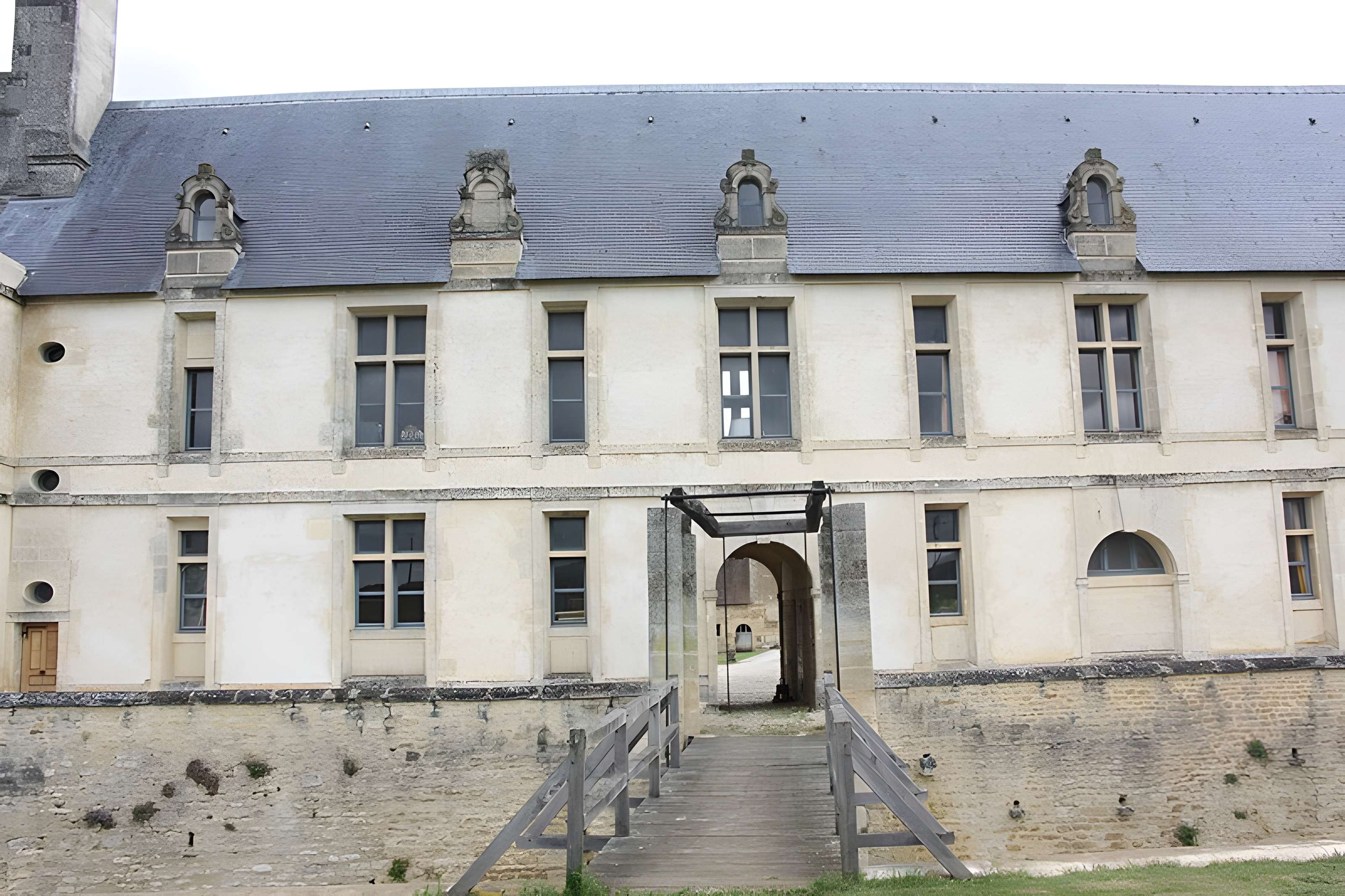 Château de Fresney-le-Puceux