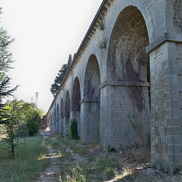Photo de Pont-aqueduc des Cinq-Cantons à Loriol-du-Comtat