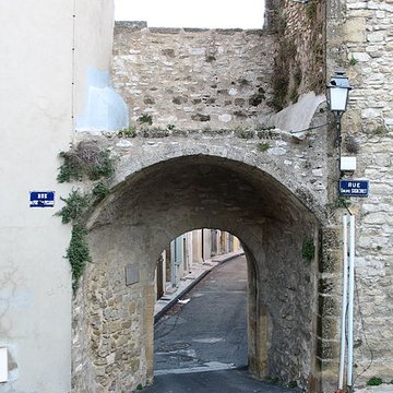 Portail de Bouissière à Lançon-Provence