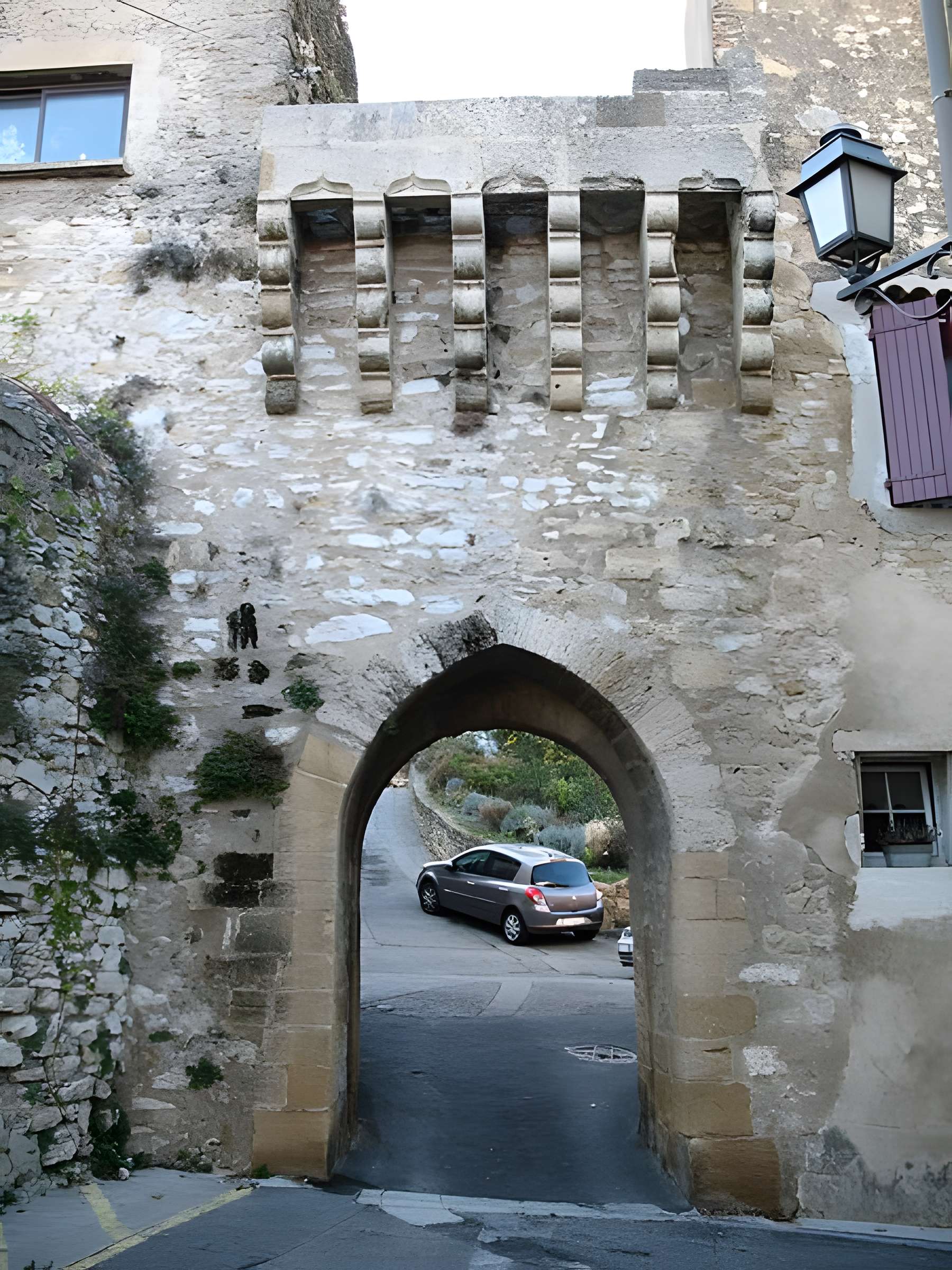 Portail de Bouissière à Lançon-Provence
