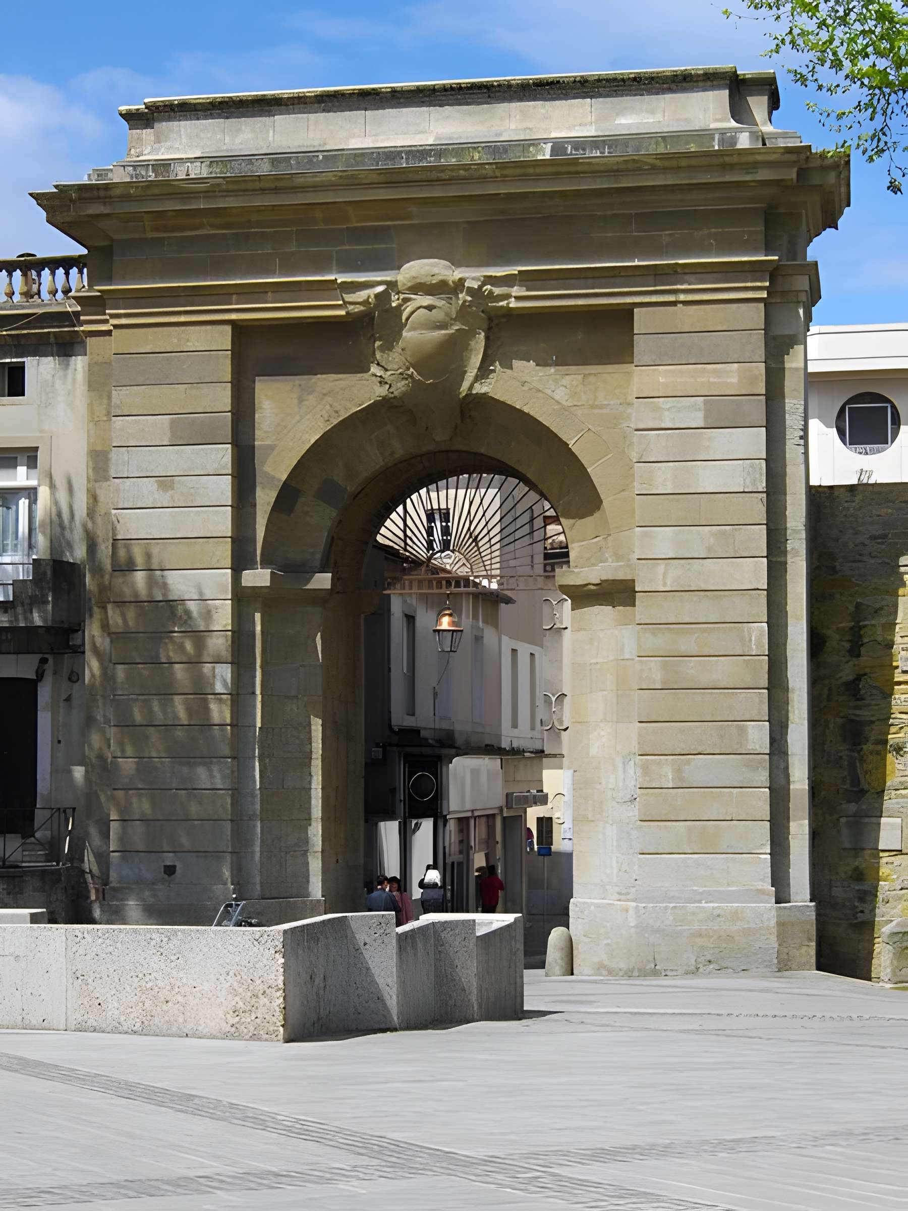 Portail des Jacobins de Carcassonne 