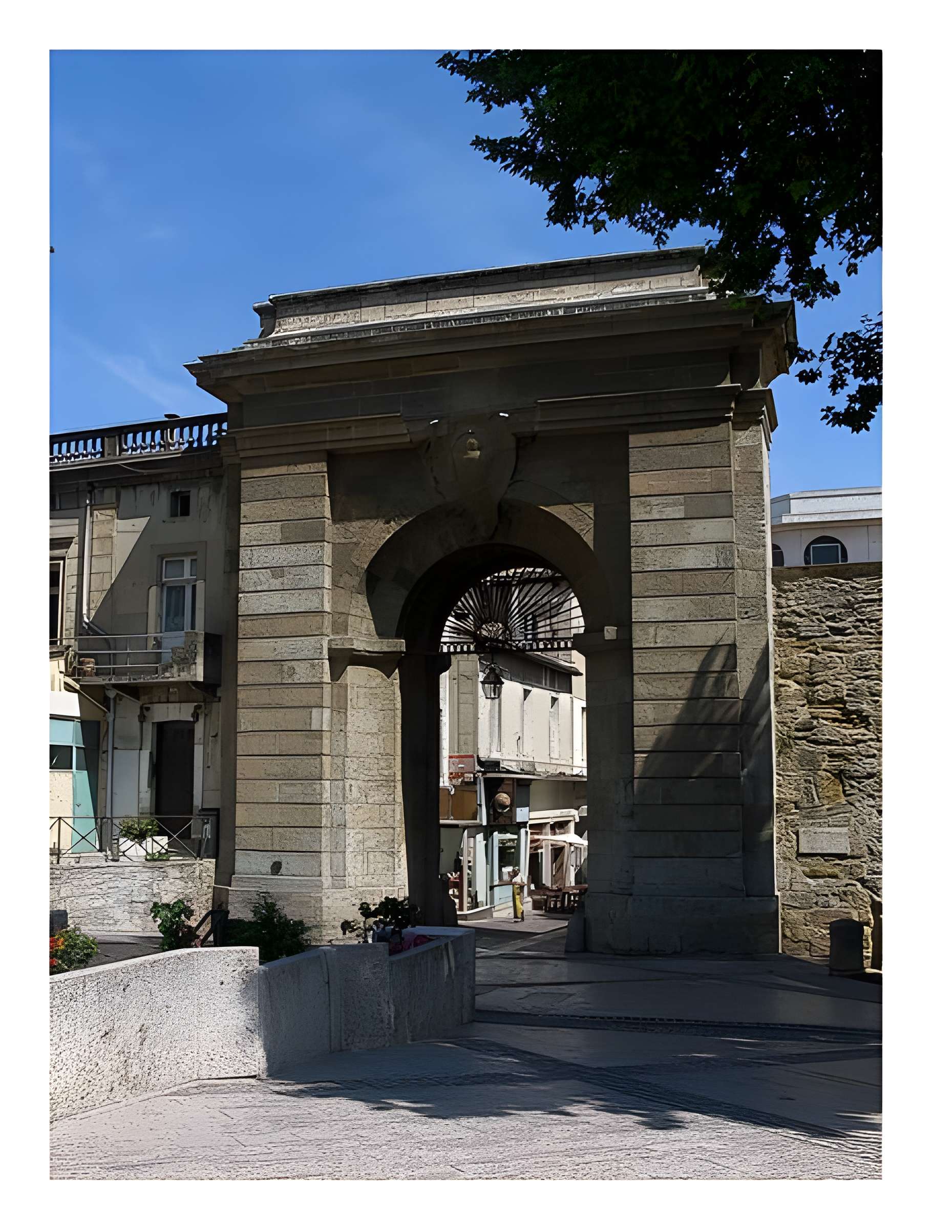 Portail des Jacobins de Carcassonne