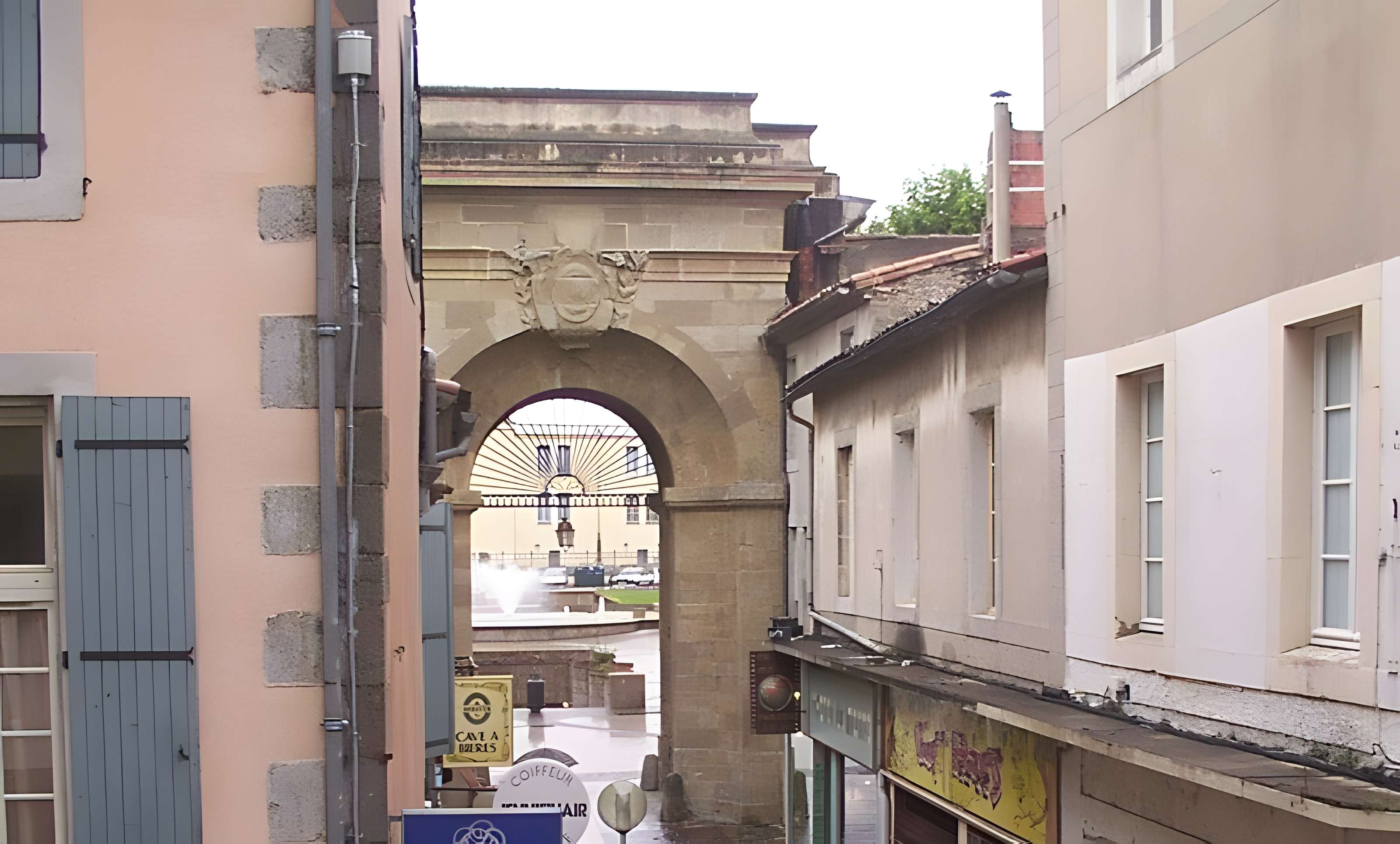 Portail des Jacobins de Carcassonne