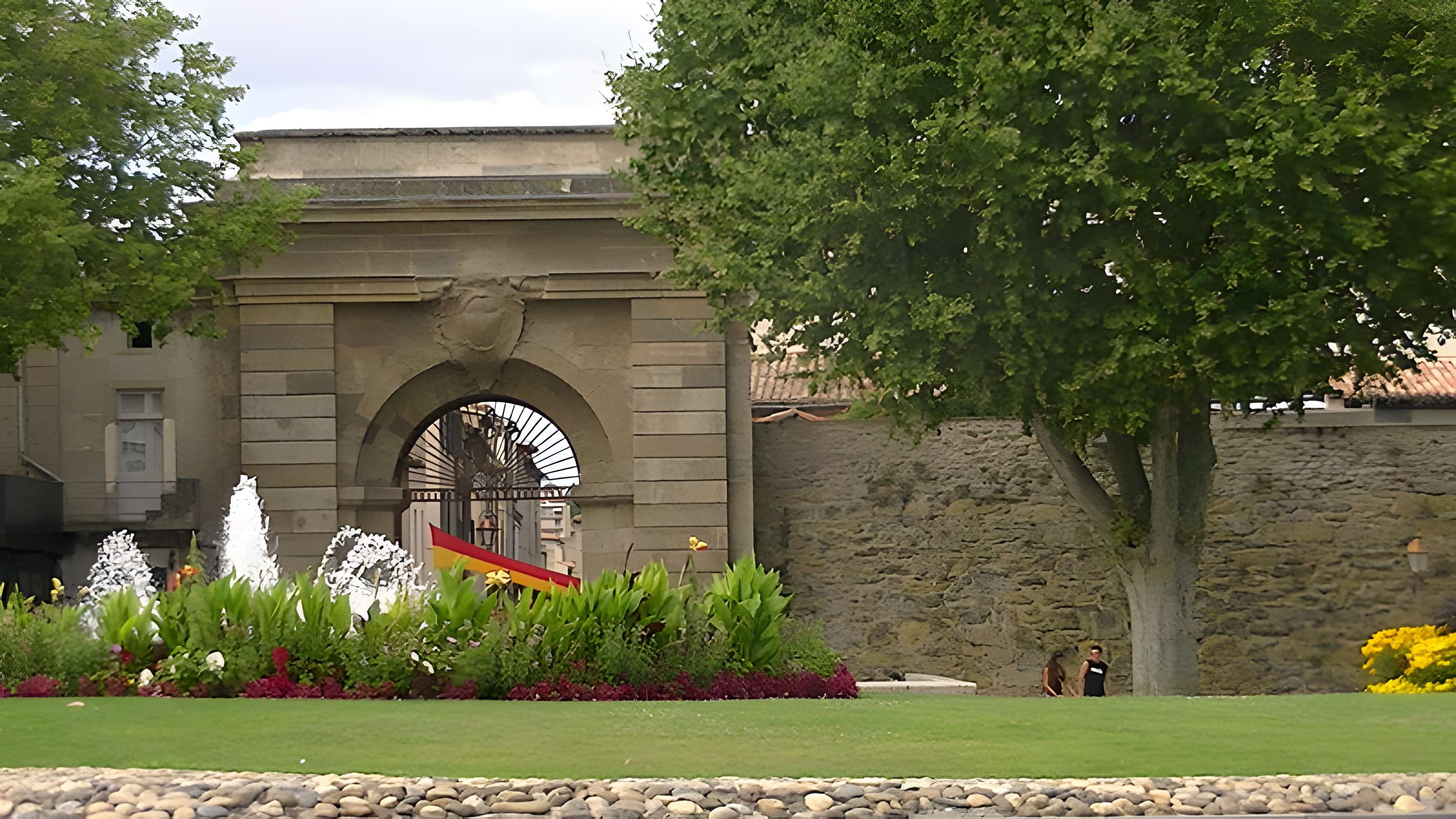 Portail des Jacobins de Carcassonne