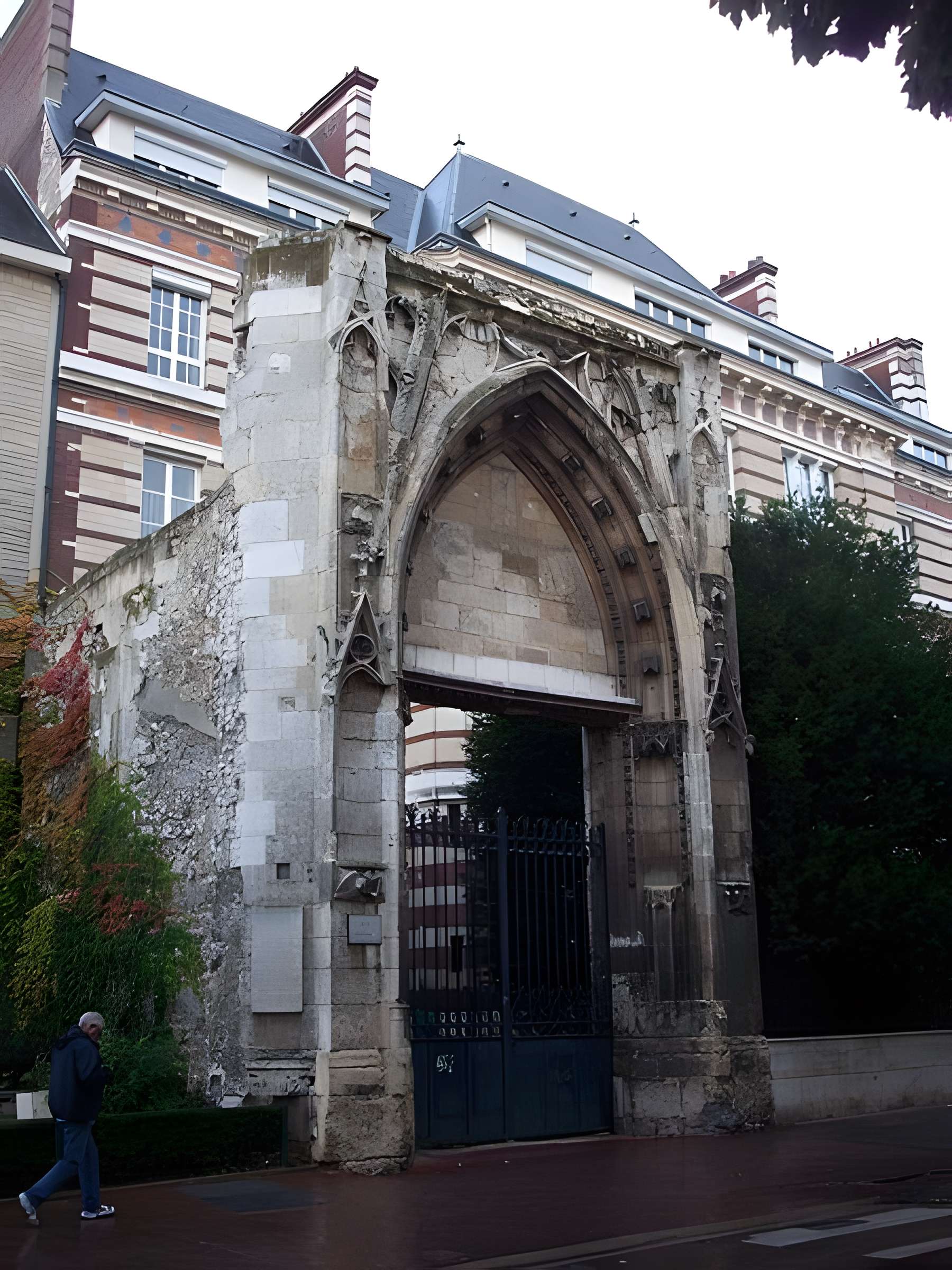 Portail du Prieuré Saint-Lô à Rouen 