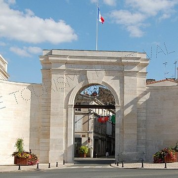 Porte Châlon de Saint-Maixent-lEcole 