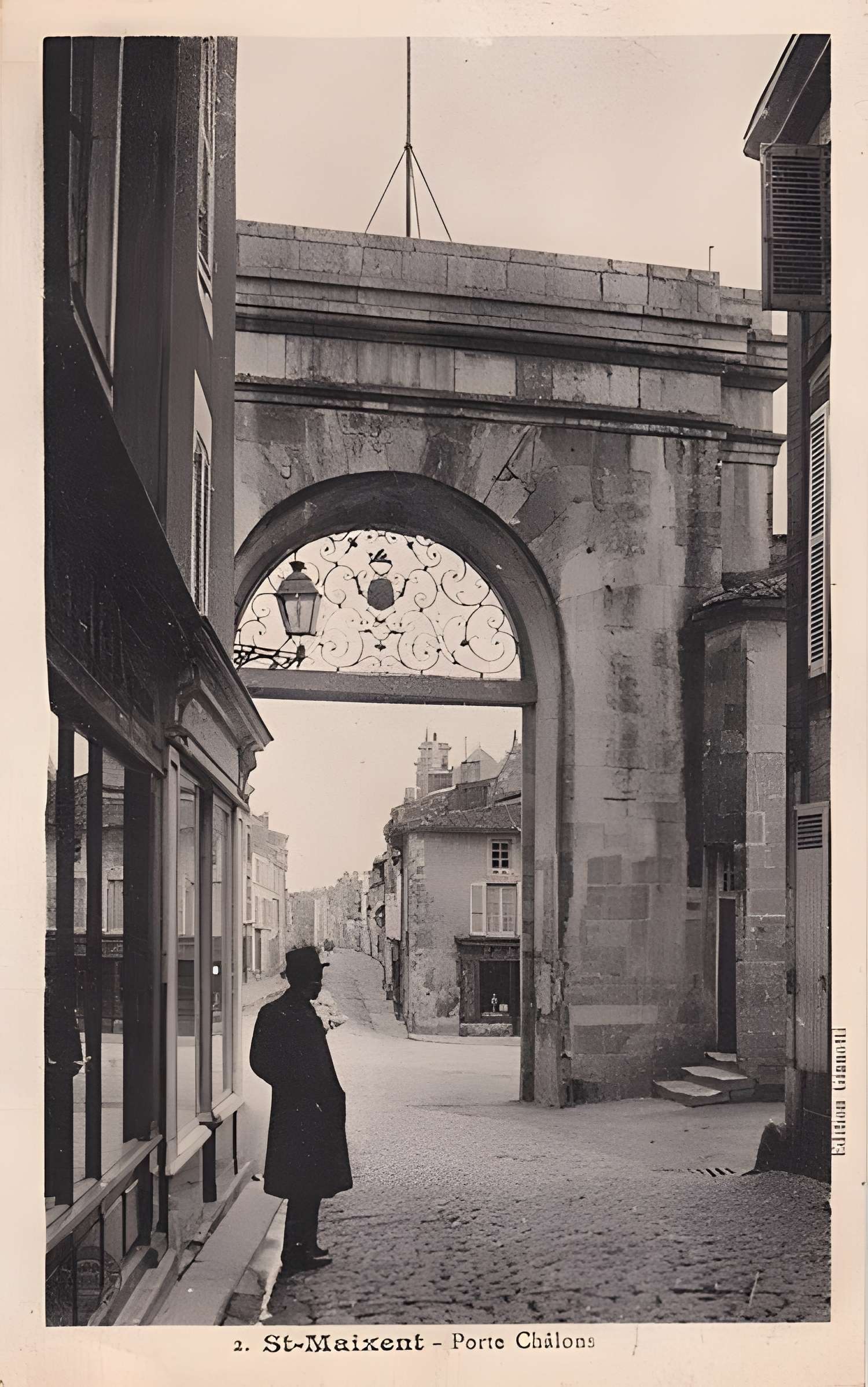 Porte Châlon de Saint-Maixent-l'Ecole 