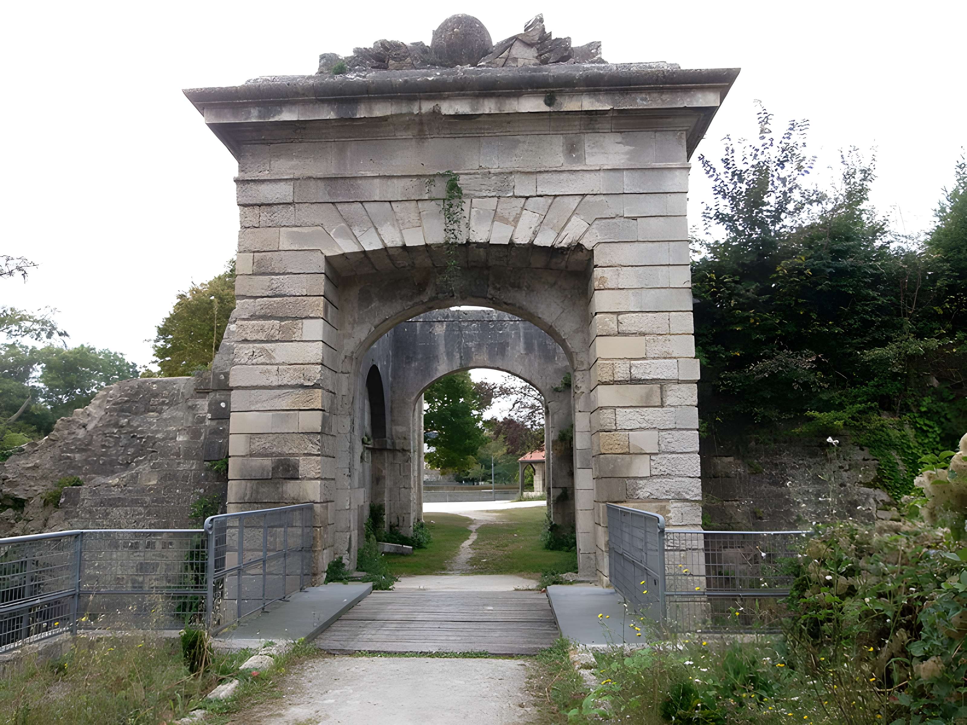 Porte Dauphine de La Rochelle