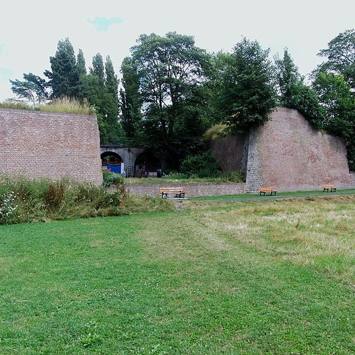 Photo de Porte de Gand et ensemble des fortifications