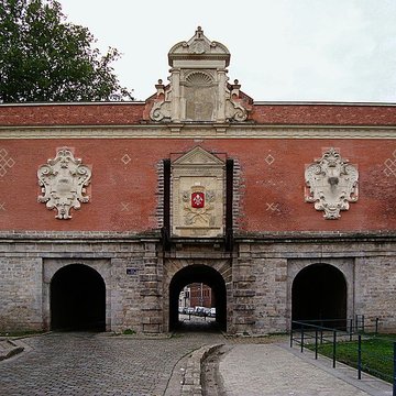 Porte de Gand et ensemble des fortifications