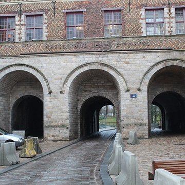 Porte de Gand et ensemble des fortifications