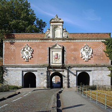 Porte de Gand et ensemble des fortifications