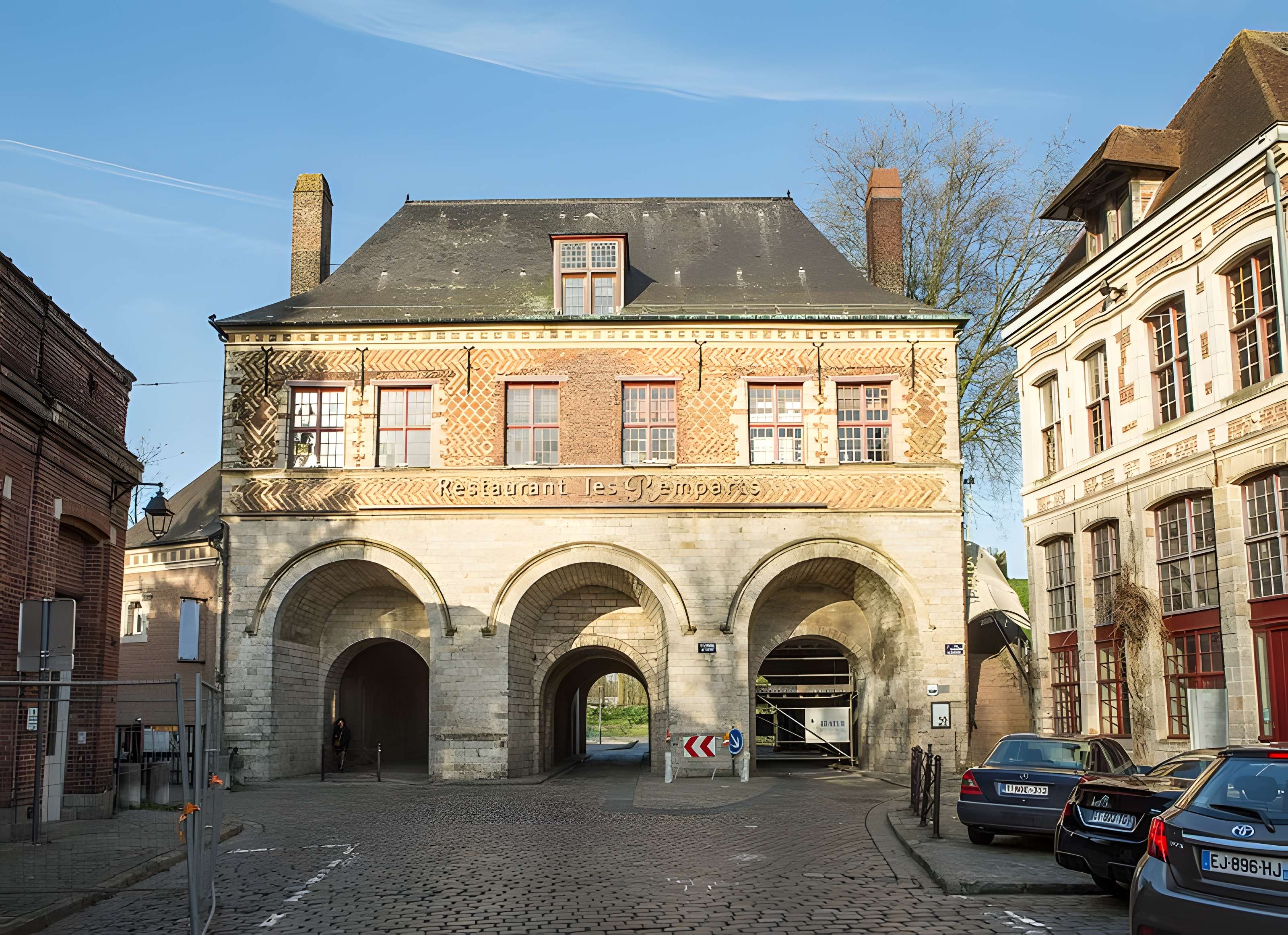 Porte de Gand et ensemble des fortifications