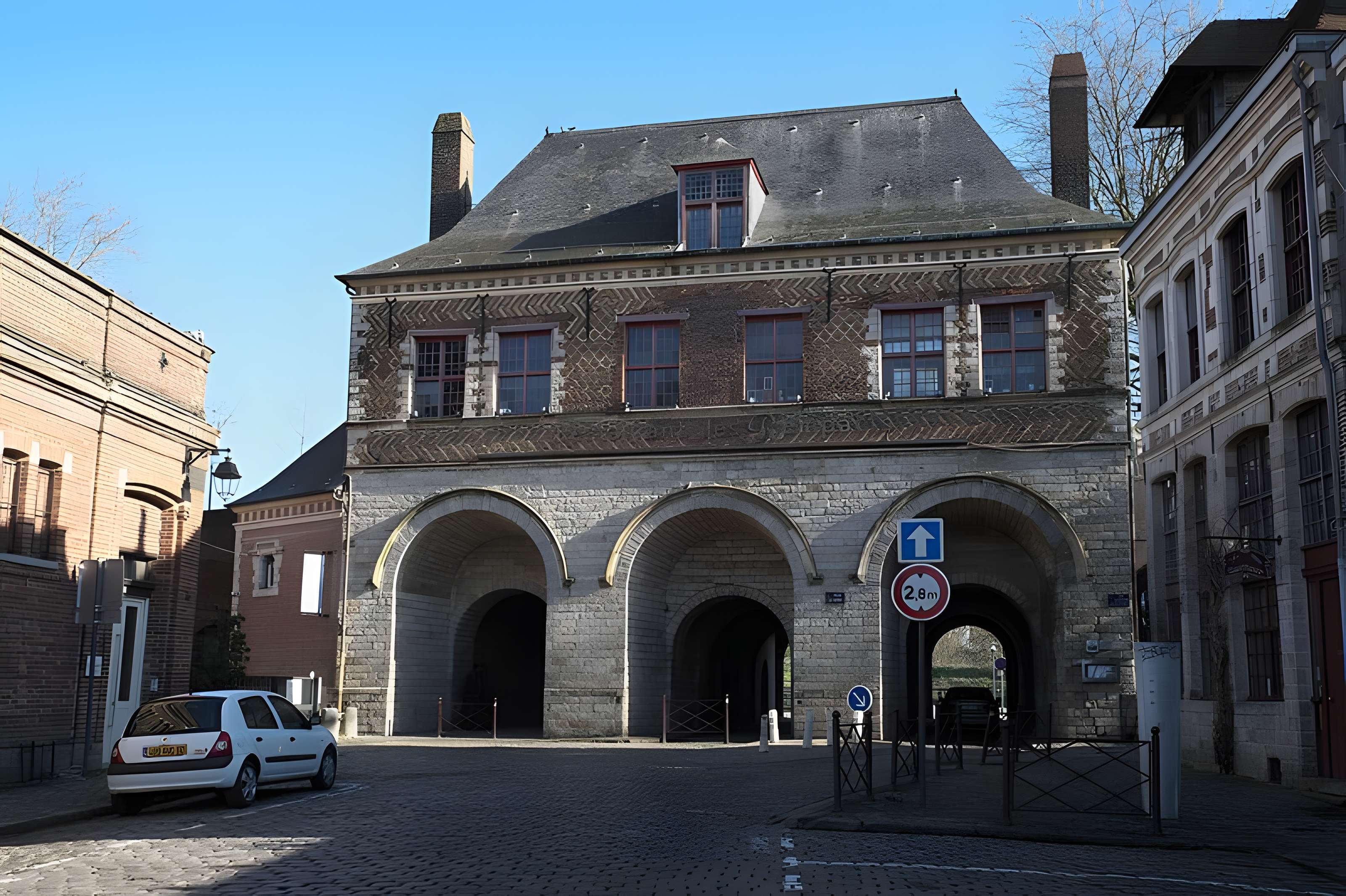 Porte de Gand et ensemble des fortifications