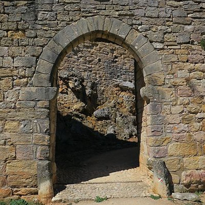 Photo de Porte de lIrissou à Puycelsi