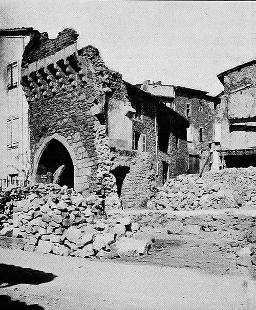 Photo de Porte de Riverie de Saint-Symphorien-sur-Coise