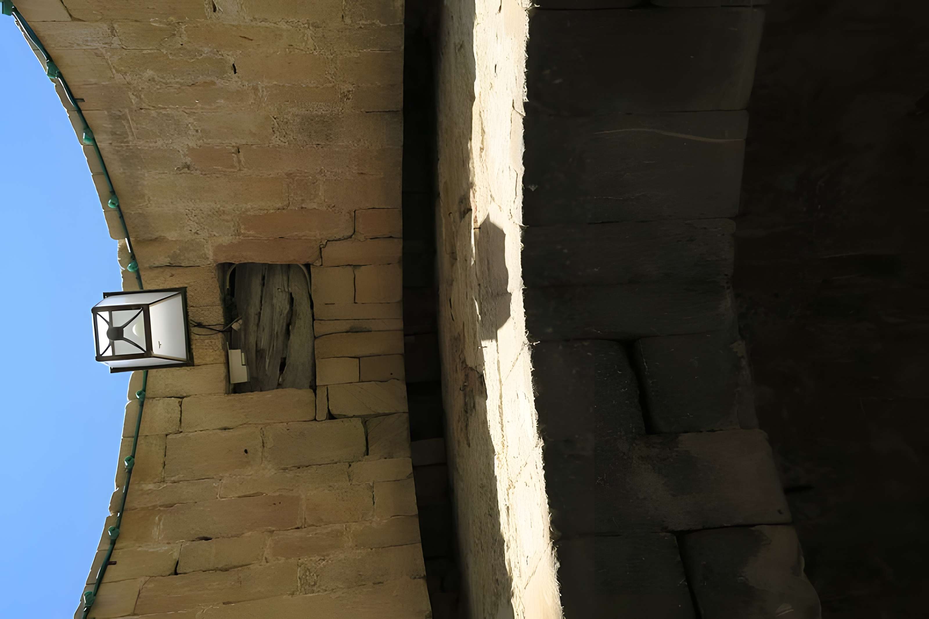 Porte de ville de Castelnau-de-Montmiral