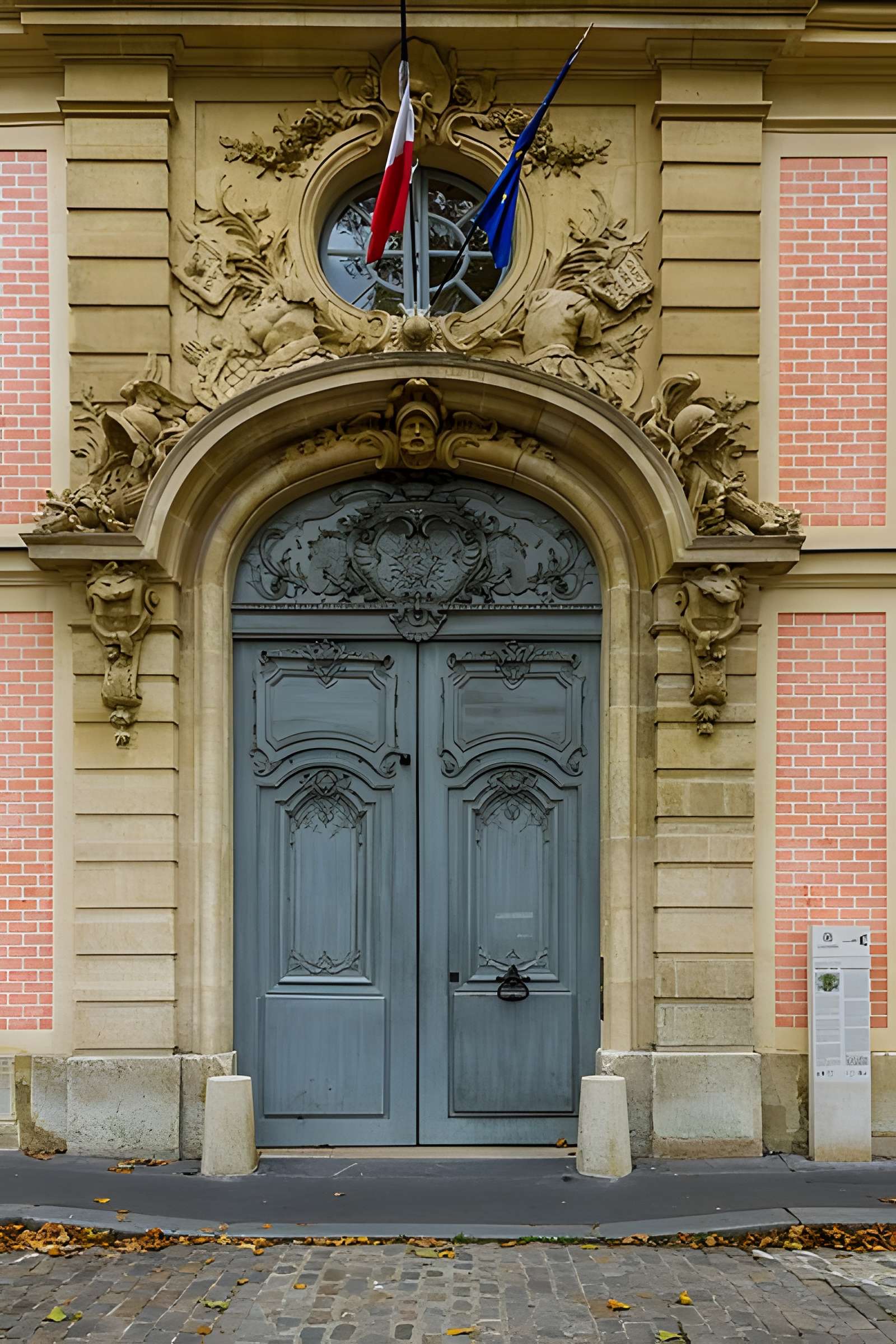 Porte des Gendarmes à Versailles
