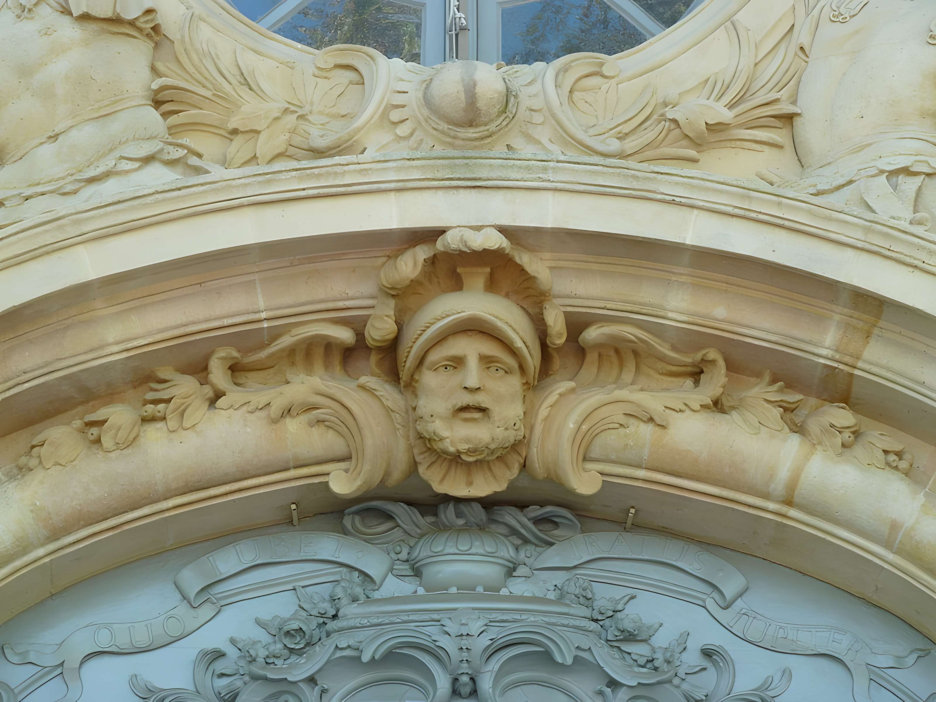 Porte des Gendarmes à Versailles