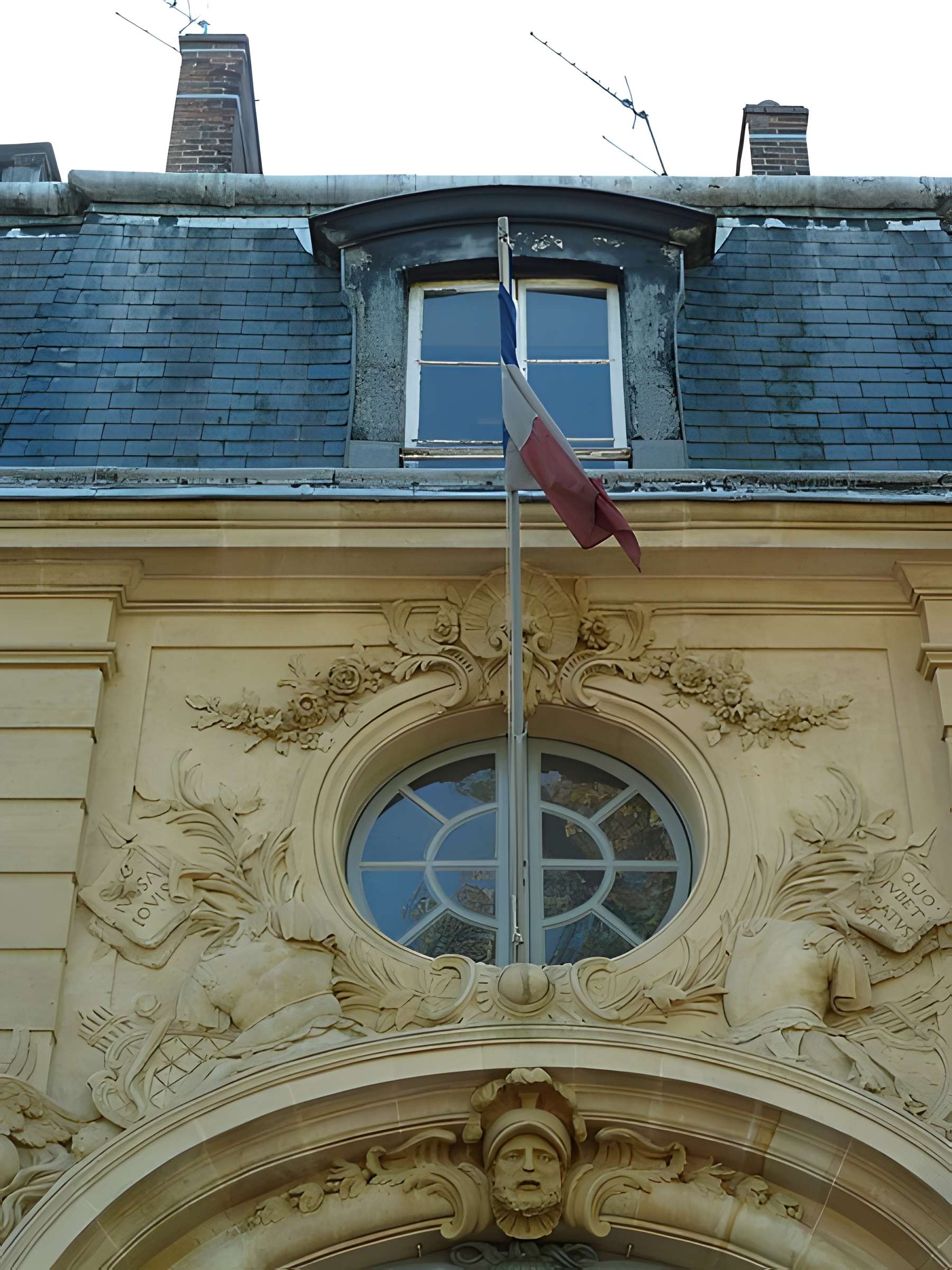Porte des Gendarmes à Versailles