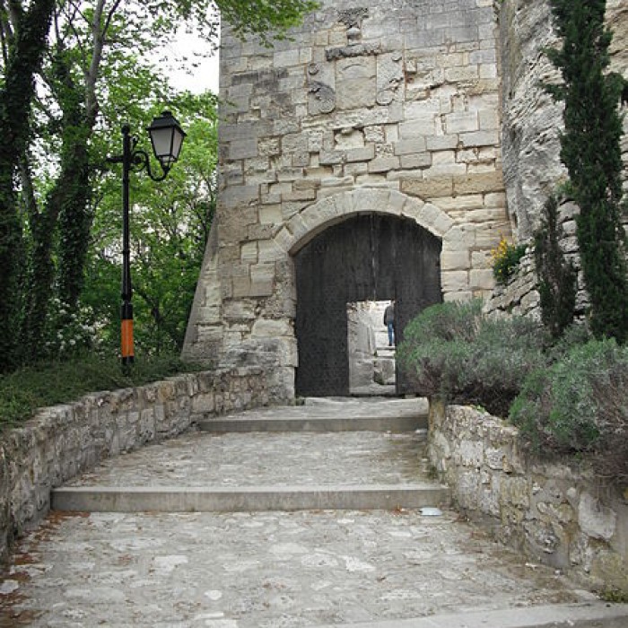 Photo de Porte dEyguières des Baux-de-Provence