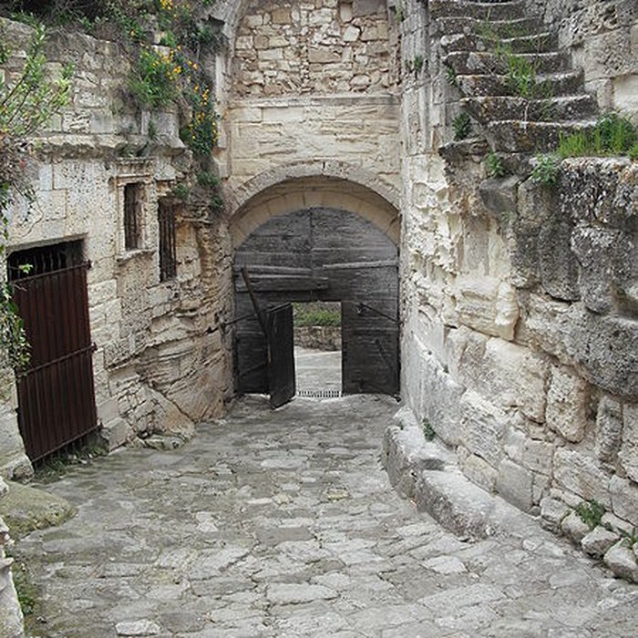 Photo de Porte dEyguières des Baux-de-Provence