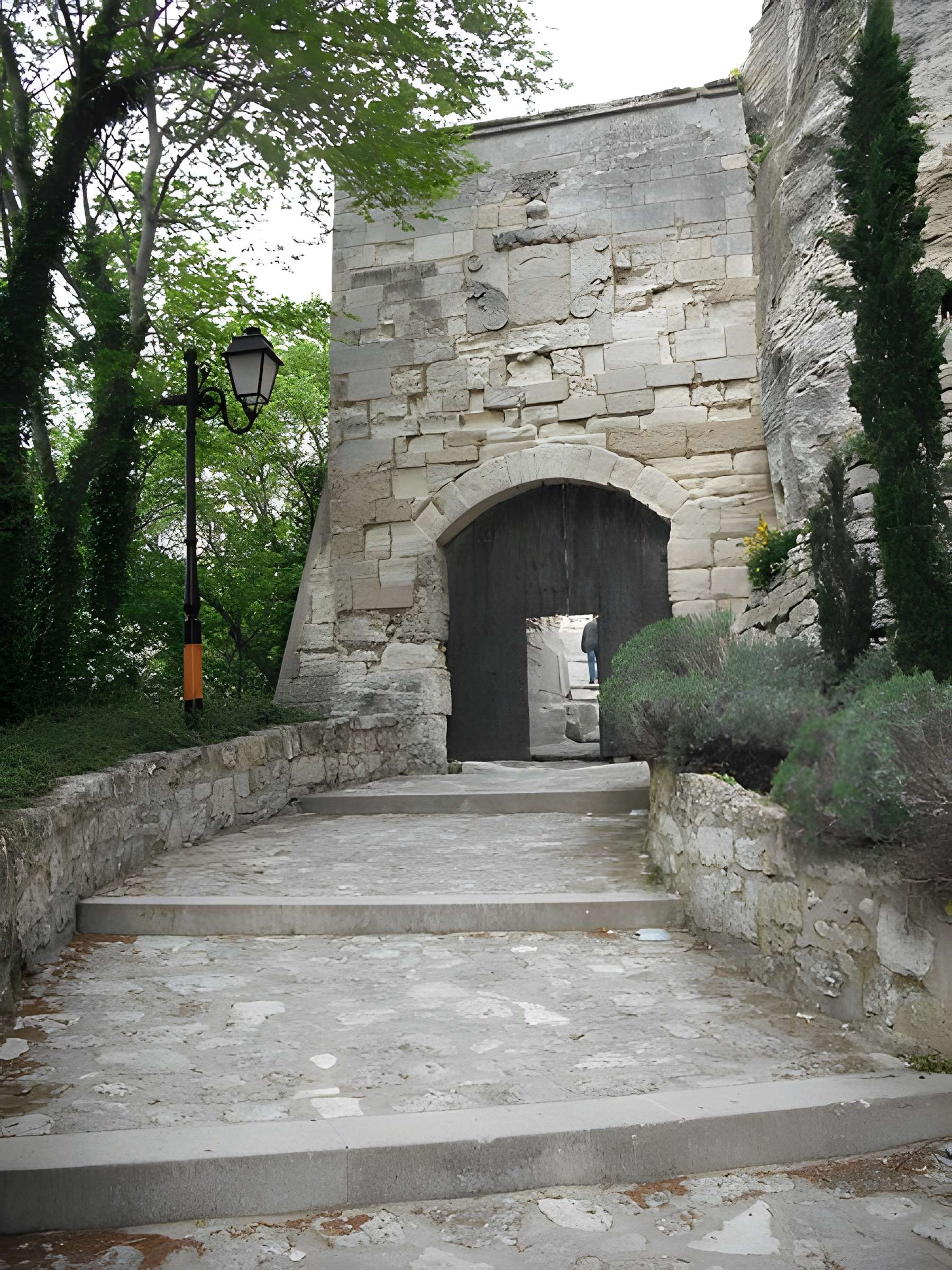 Porte d'Eyguières des Baux-de-Provence 