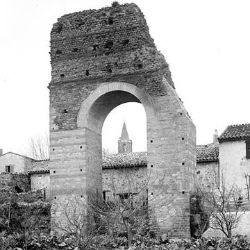 Porte Dorée de Fréjus