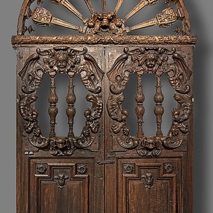 Photo de Ancienne porte du Capitole réédifiée dans le jardin des Plantes de Toulouse