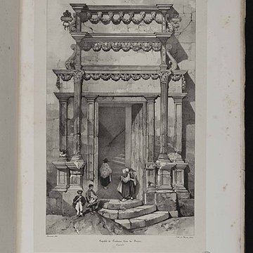 Ancienne porte du Capitole réédifiée dans le jardin des Plantes de Toulouse