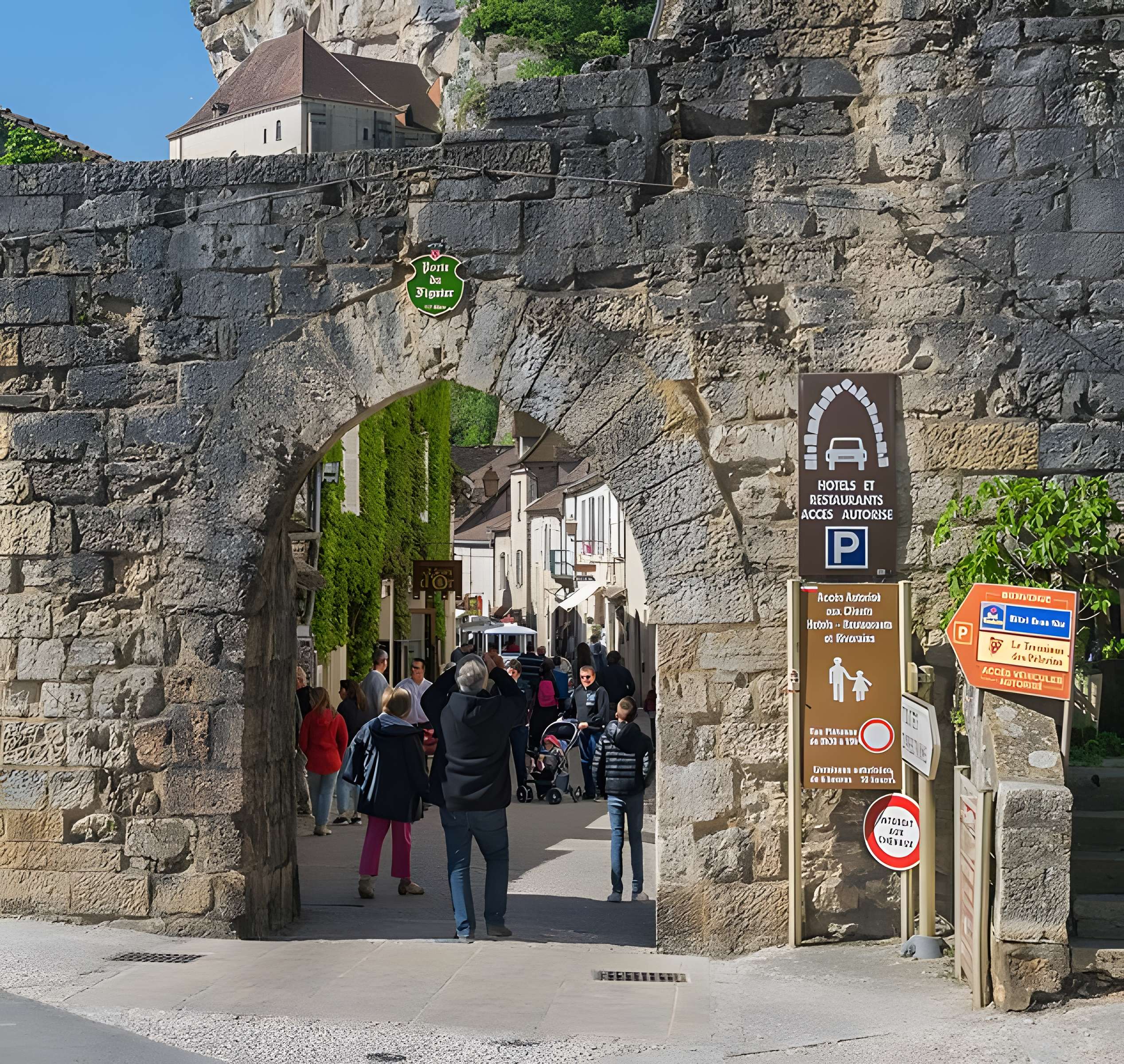 Porte du Figuier de Rocamadour