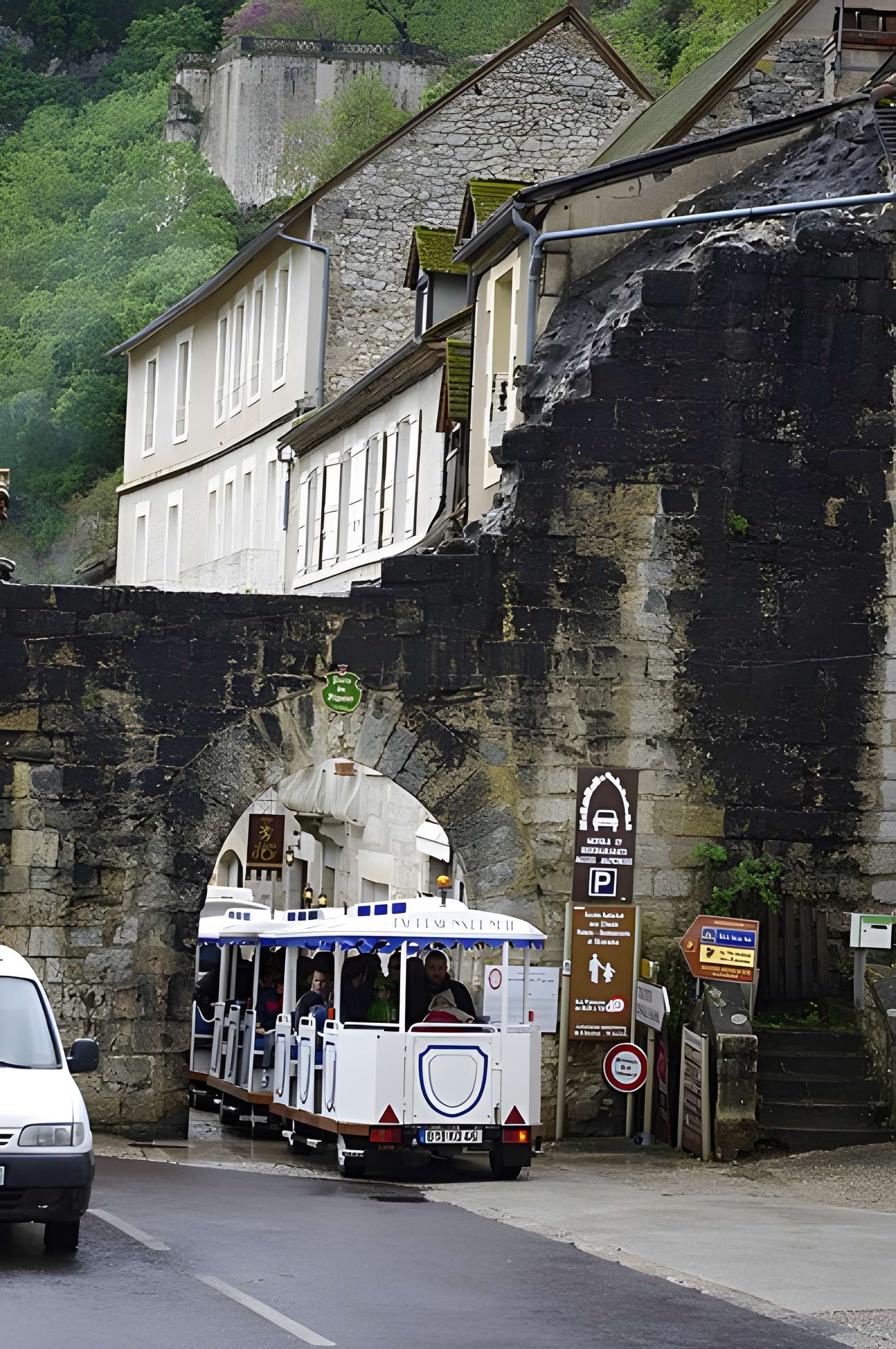 Porte du Figuier de Rocamadour