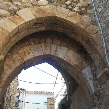 Porte fortifiée de Fourques