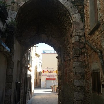 Porte fortifiée de Fourques