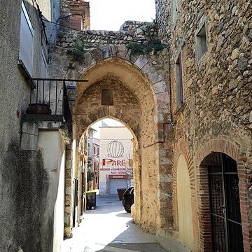 Porte fortifiée de Fourques