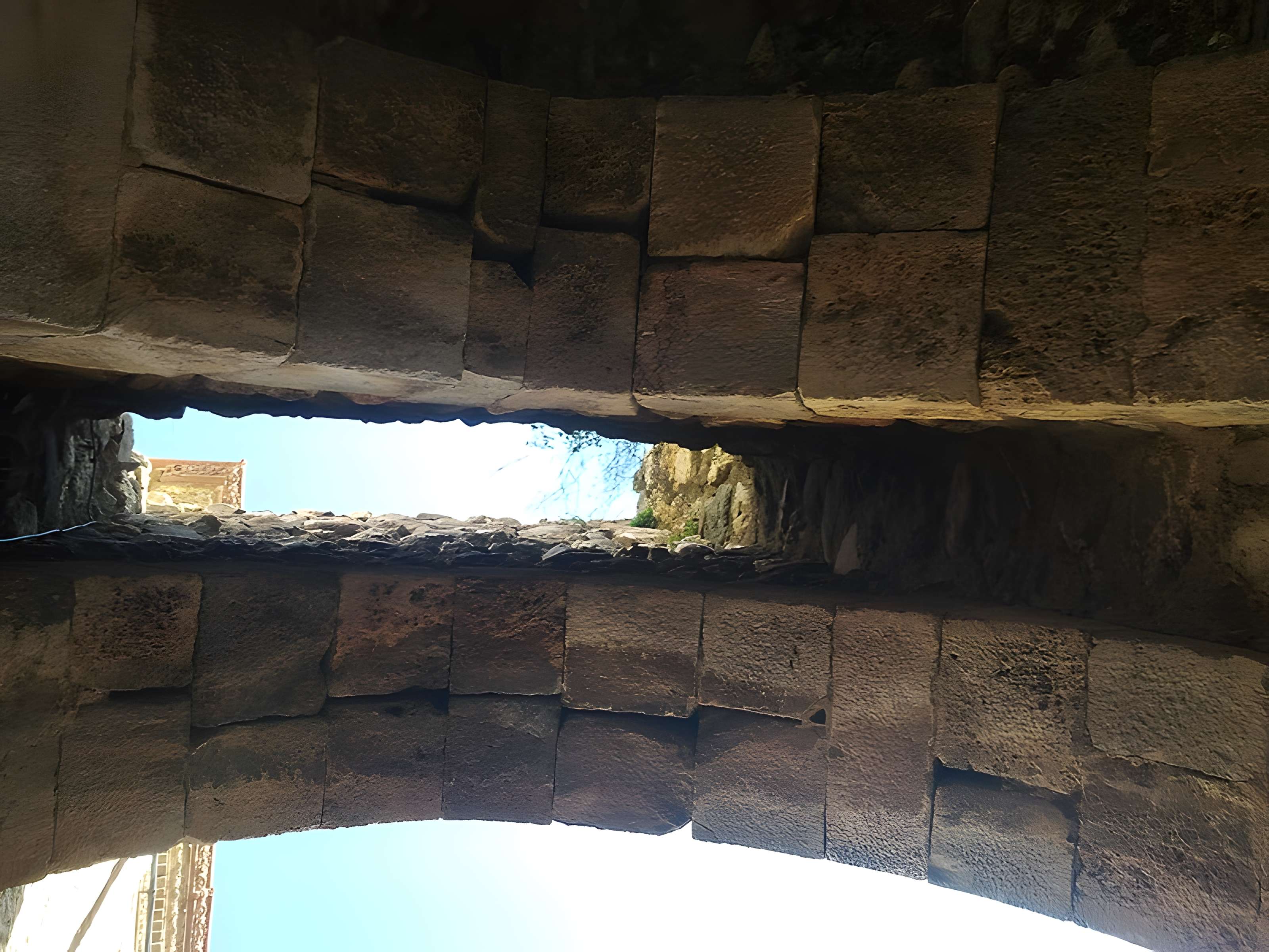 Porte fortifiée de Fourques