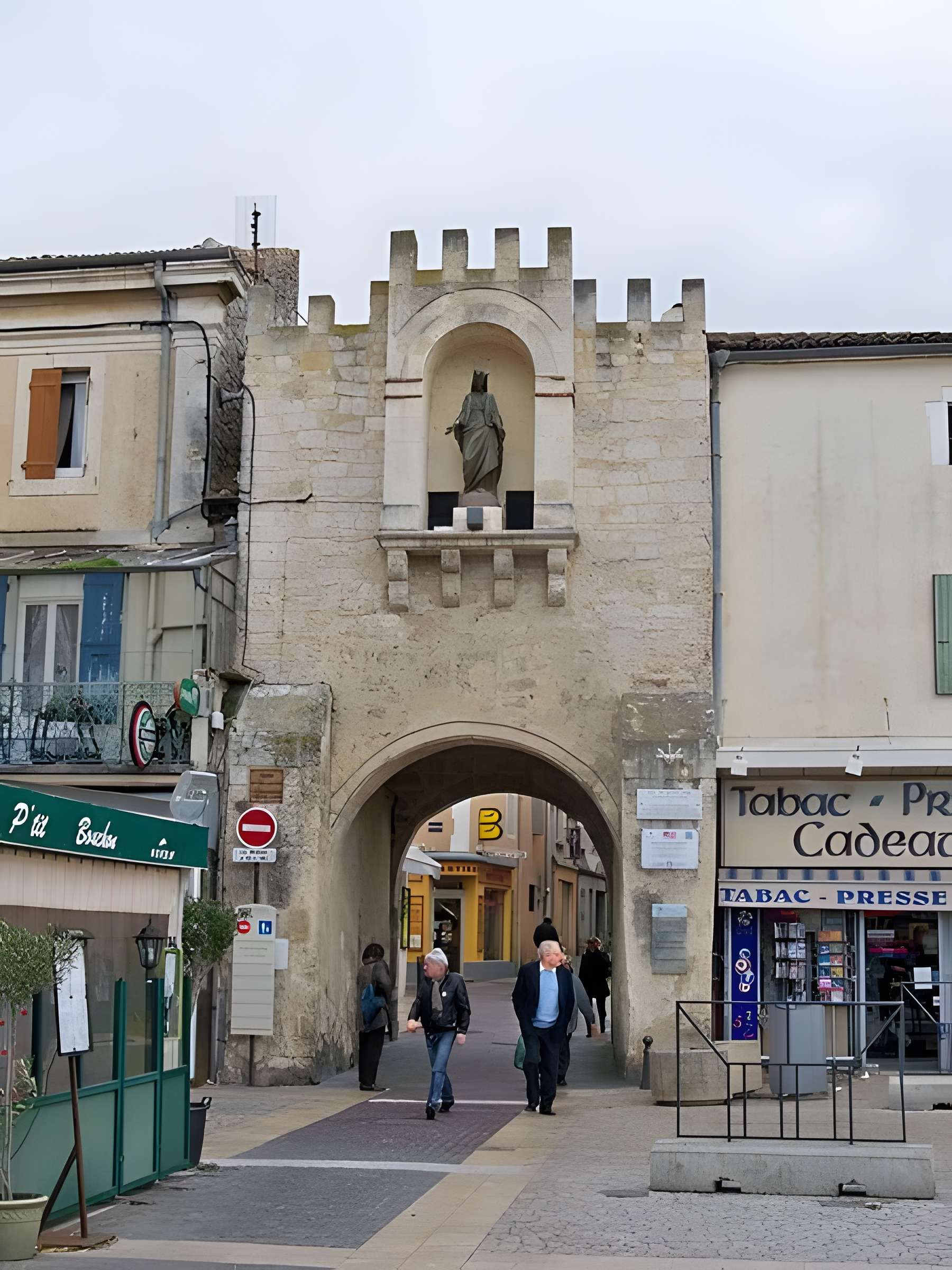 Porte Notre-Dame de Saint-Paul-Trois-Châteaux 