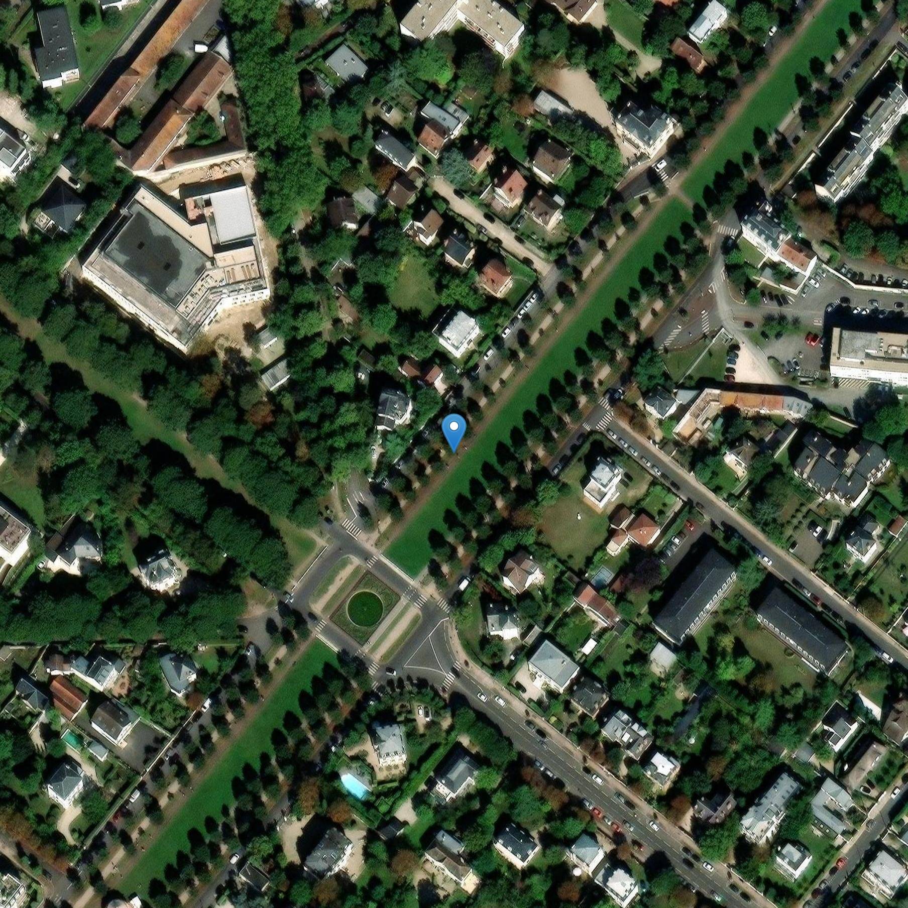 Photo de Porte, 2 Avenue Bourdaloue à Maisons-Laffitte