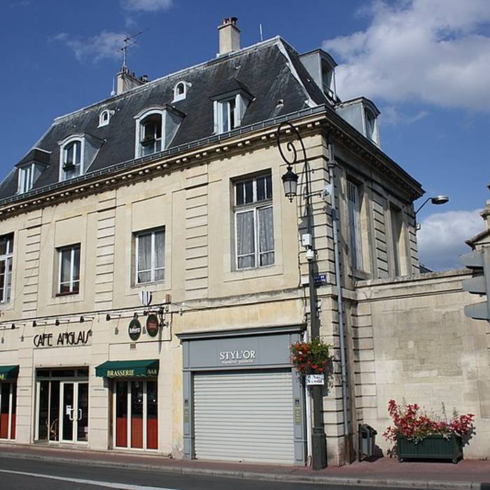 Photo de Porte, 2 Rue de la Muette à Maisons-Laffitte