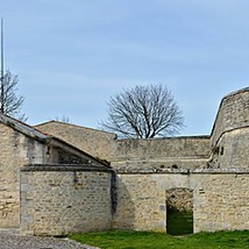 Poudrières et casernes de Brouage
