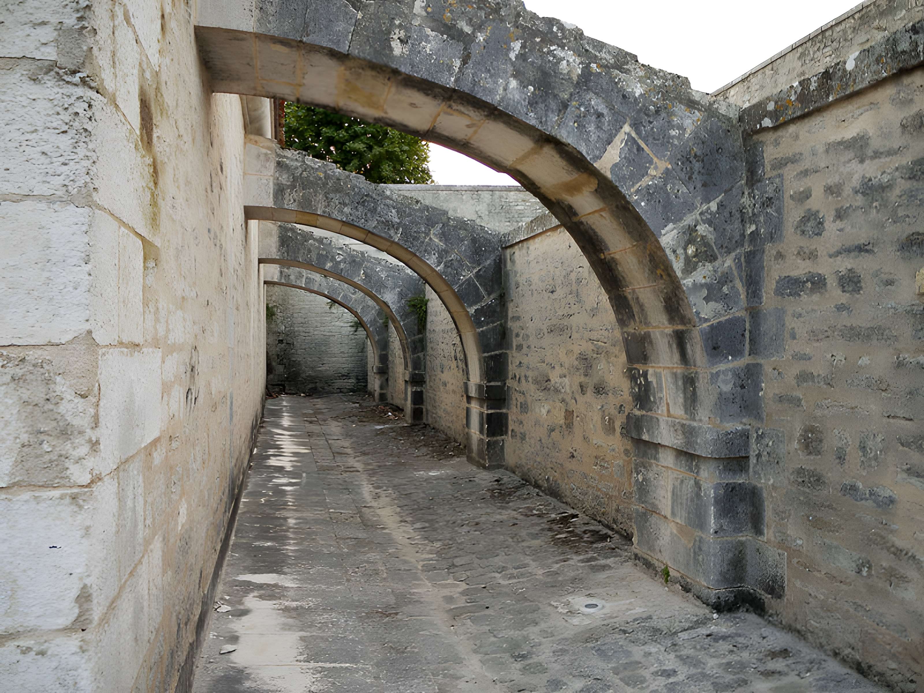 Poudrières et casernes de Brouage