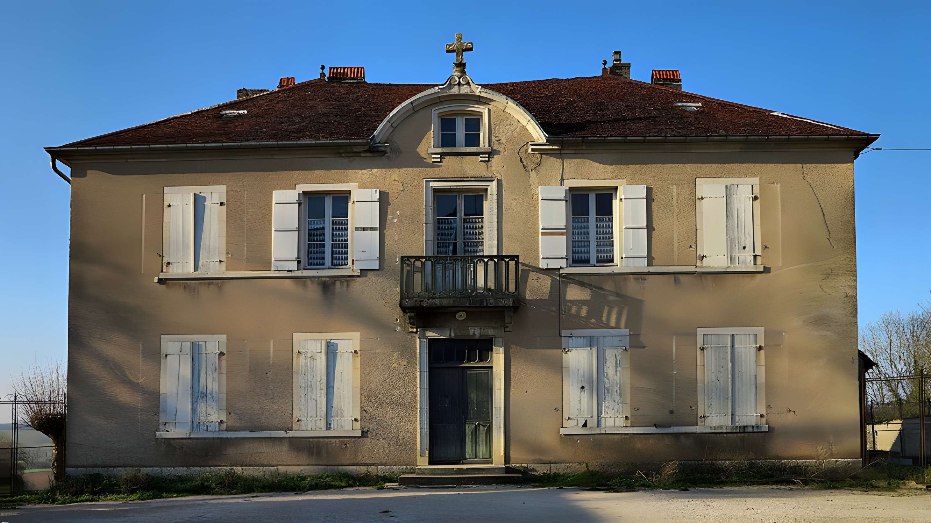 Presbytère de Bucey-lès-Gy 