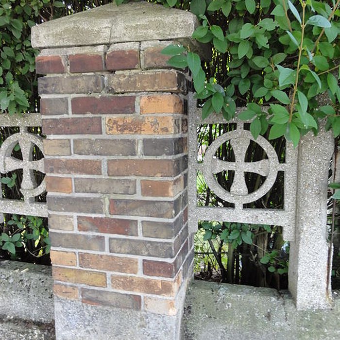 Photo de Presbytères français et polonais de léglise Notre-Dame-des-Mineurs de Waziers